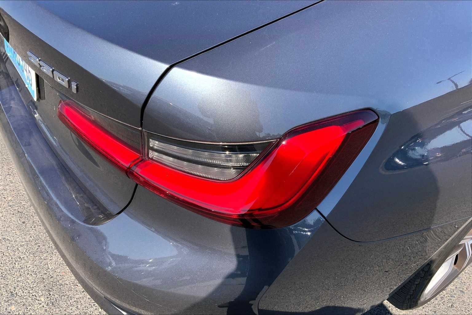 Thumbnail: 2021 BMW 3 Series - 15