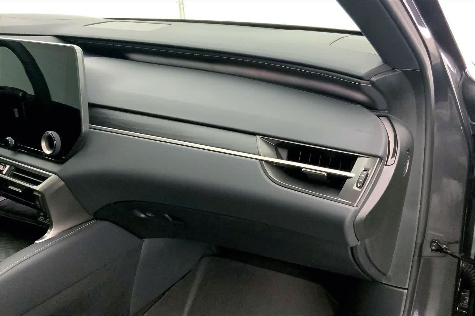 Thumbnail: 2025 Lexus RX - 23