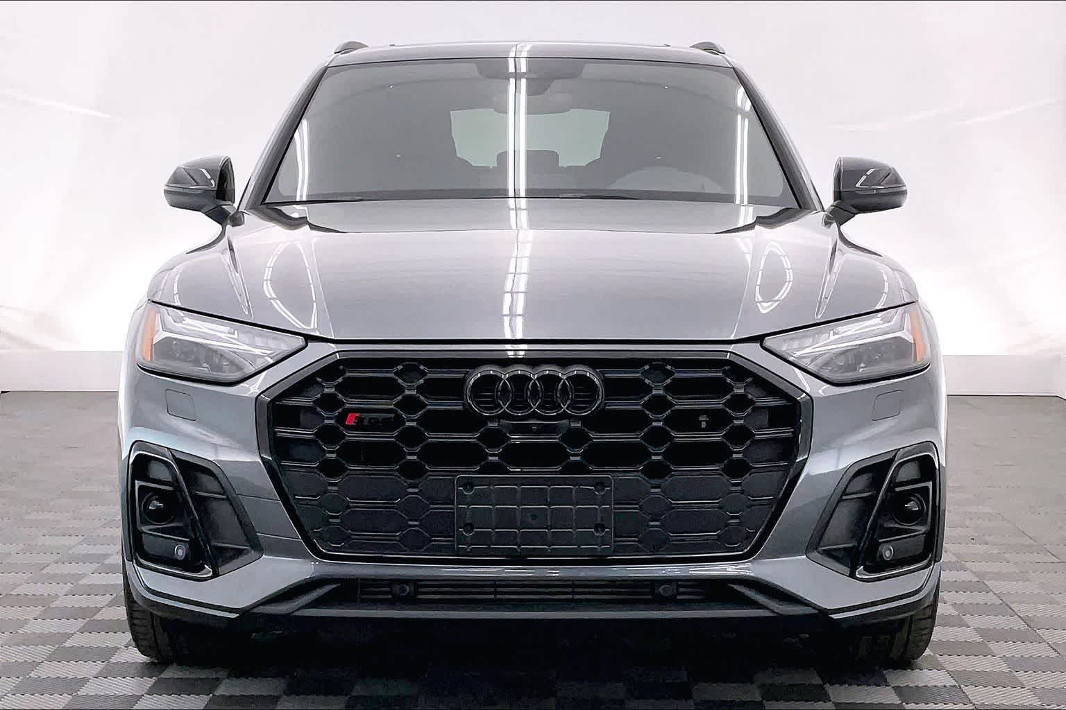 Thumbnail: 2024 Audi SQ5 - 6