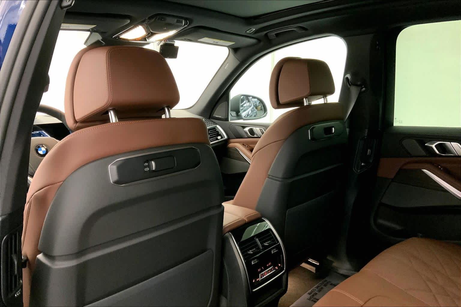 Thumbnail: 2026 BMW X5 - 12