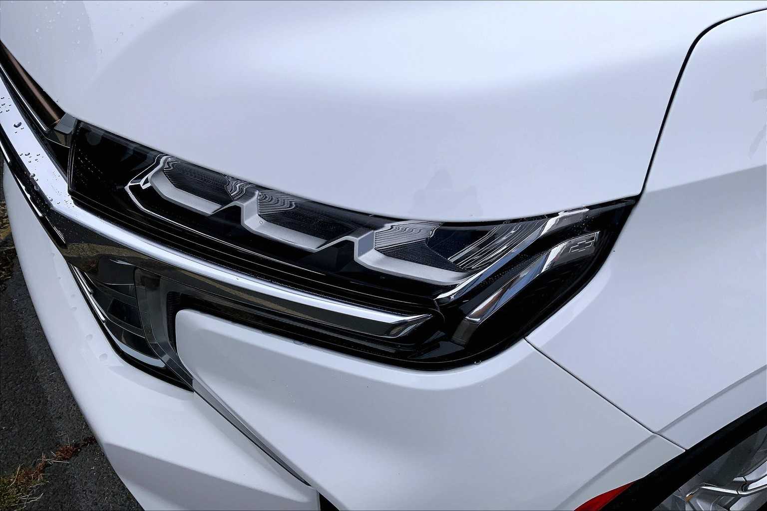 Thumbnail: 2022 Chevrolet Tahoe - 16
