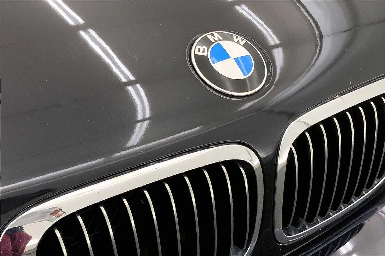 Thumbnail: 2004 BMW M3 - 32