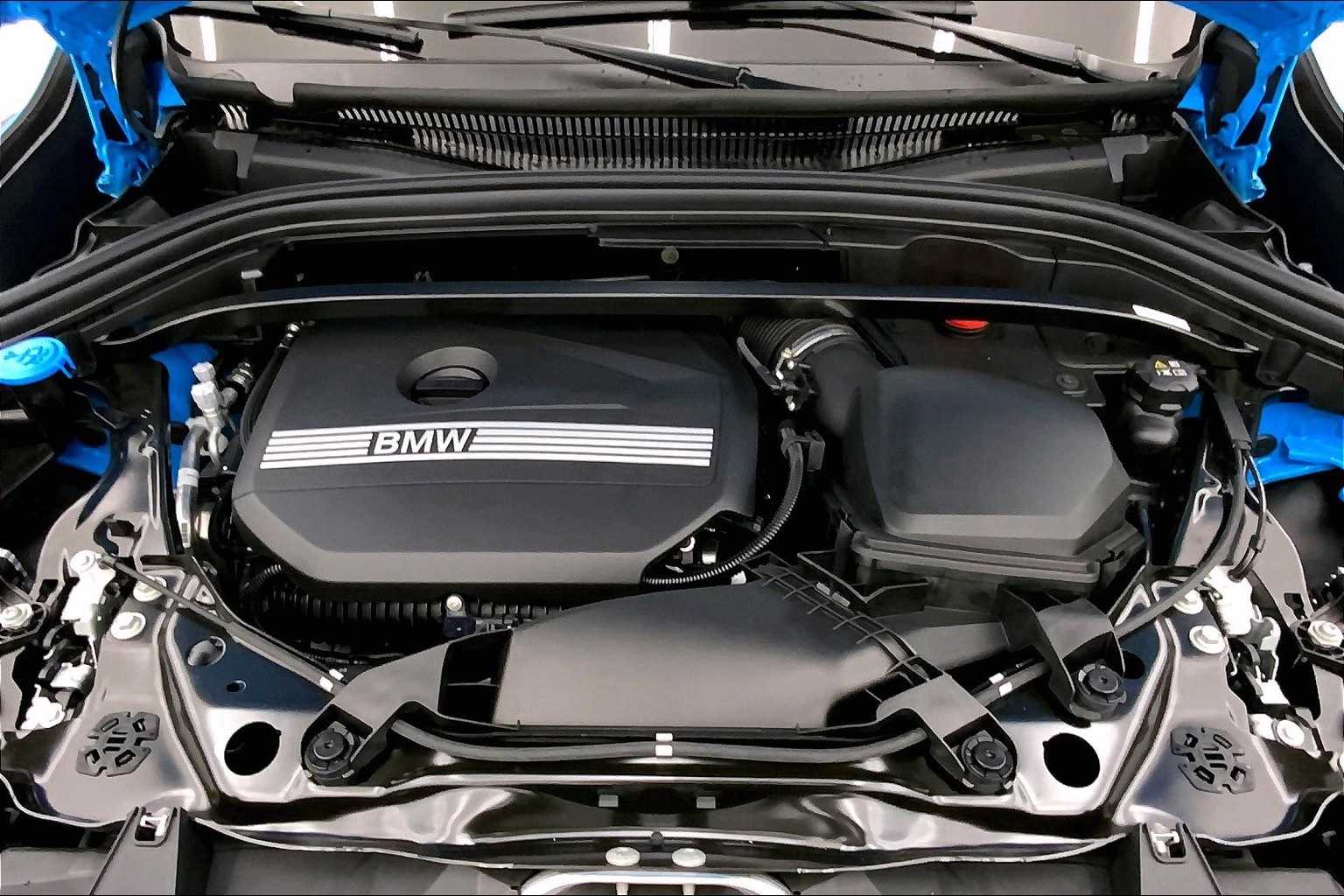 Thumbnail: 2025 BMW X1 - 9