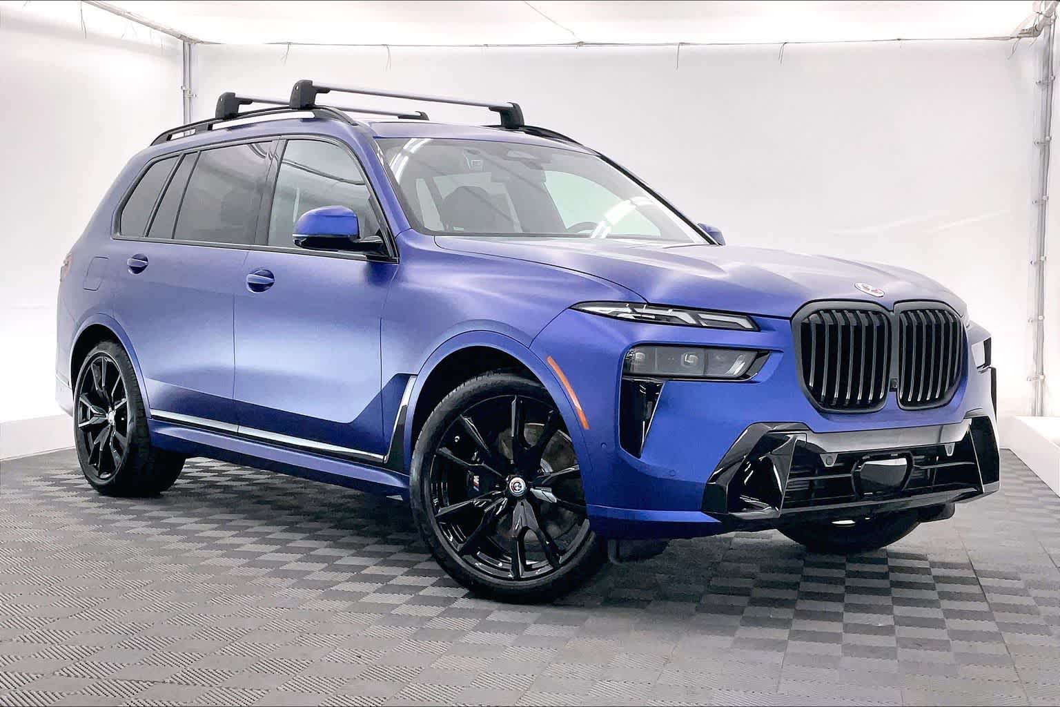 Thumbnail: 2026 BMW X7 - 21