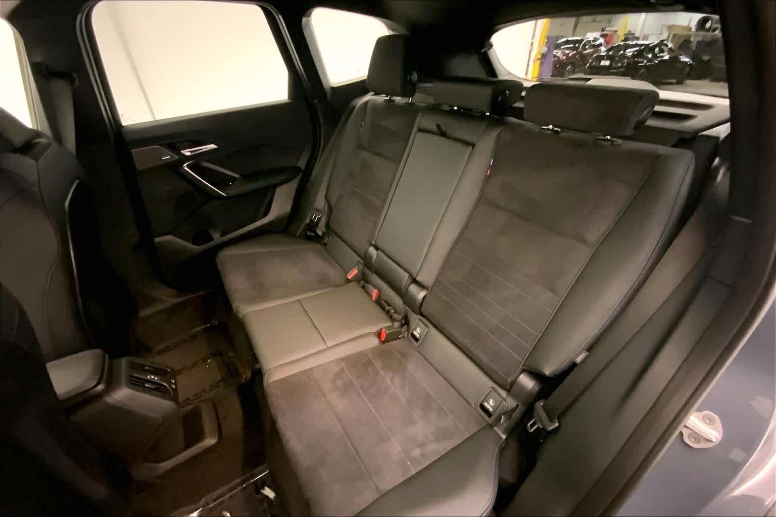 Thumbnail: 2026 BMW X1 - 13