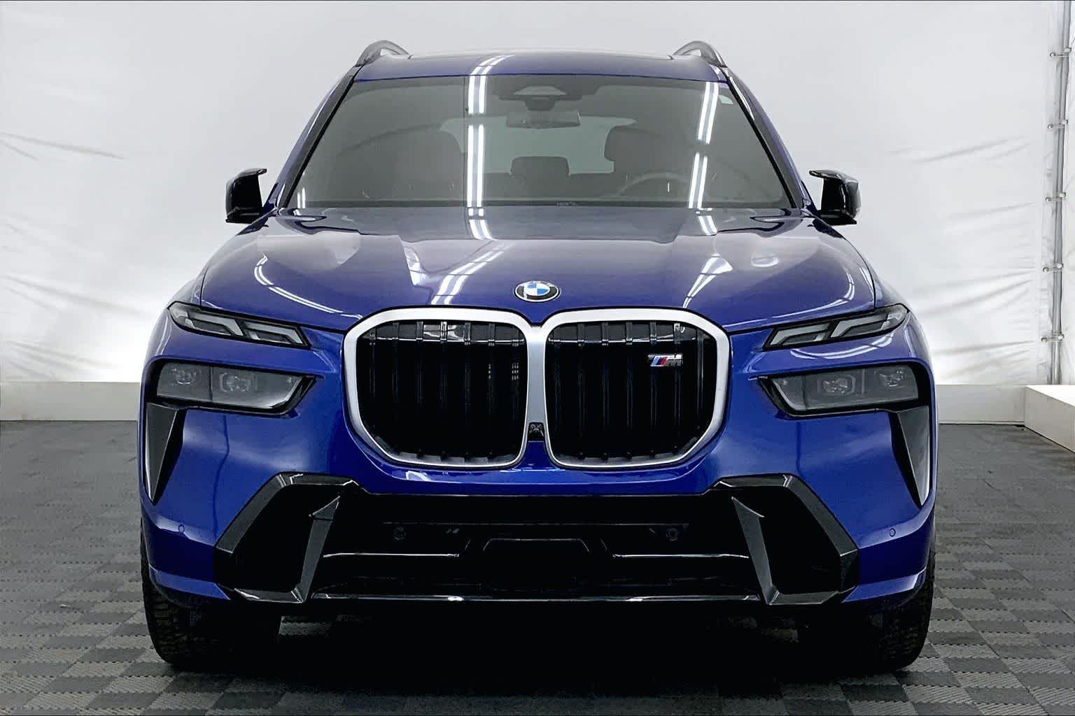 Thumbnail: 2024 BMW X7 - 6