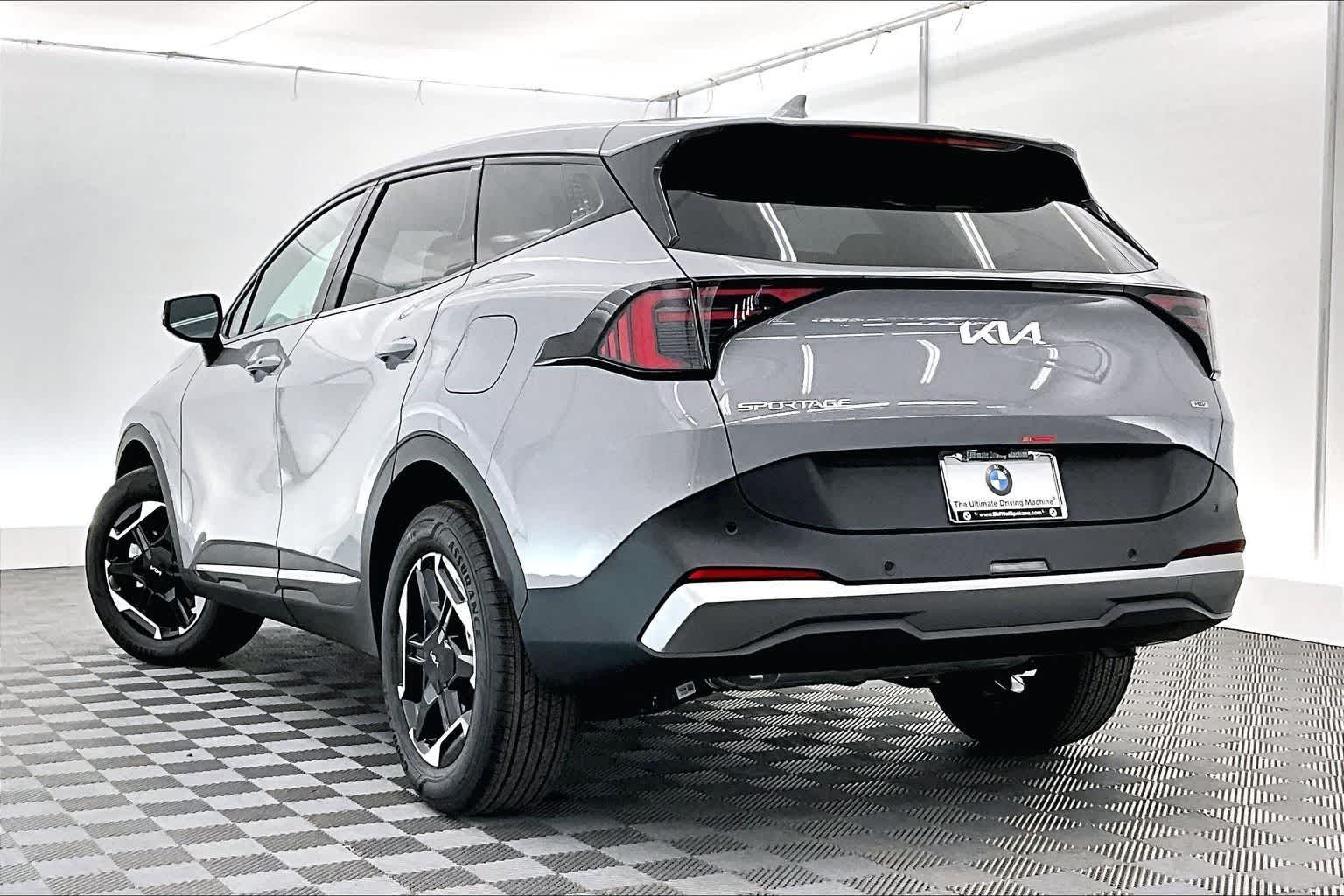 Thumbnail: 2026 Kia Sportage - 4