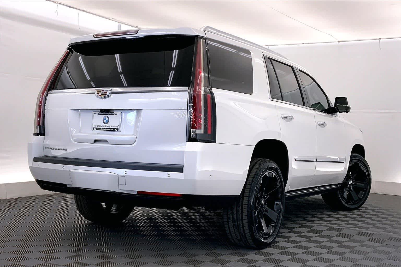 Thumbnail: 2020 Cadillac Escalade - 22