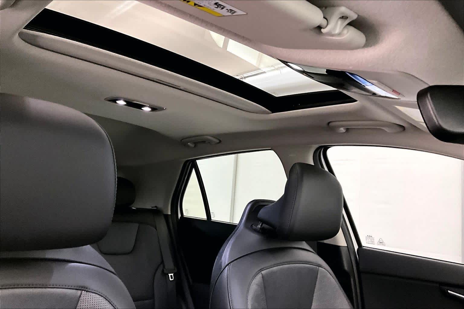 Thumbnail: 2023 Kia Niro - 30