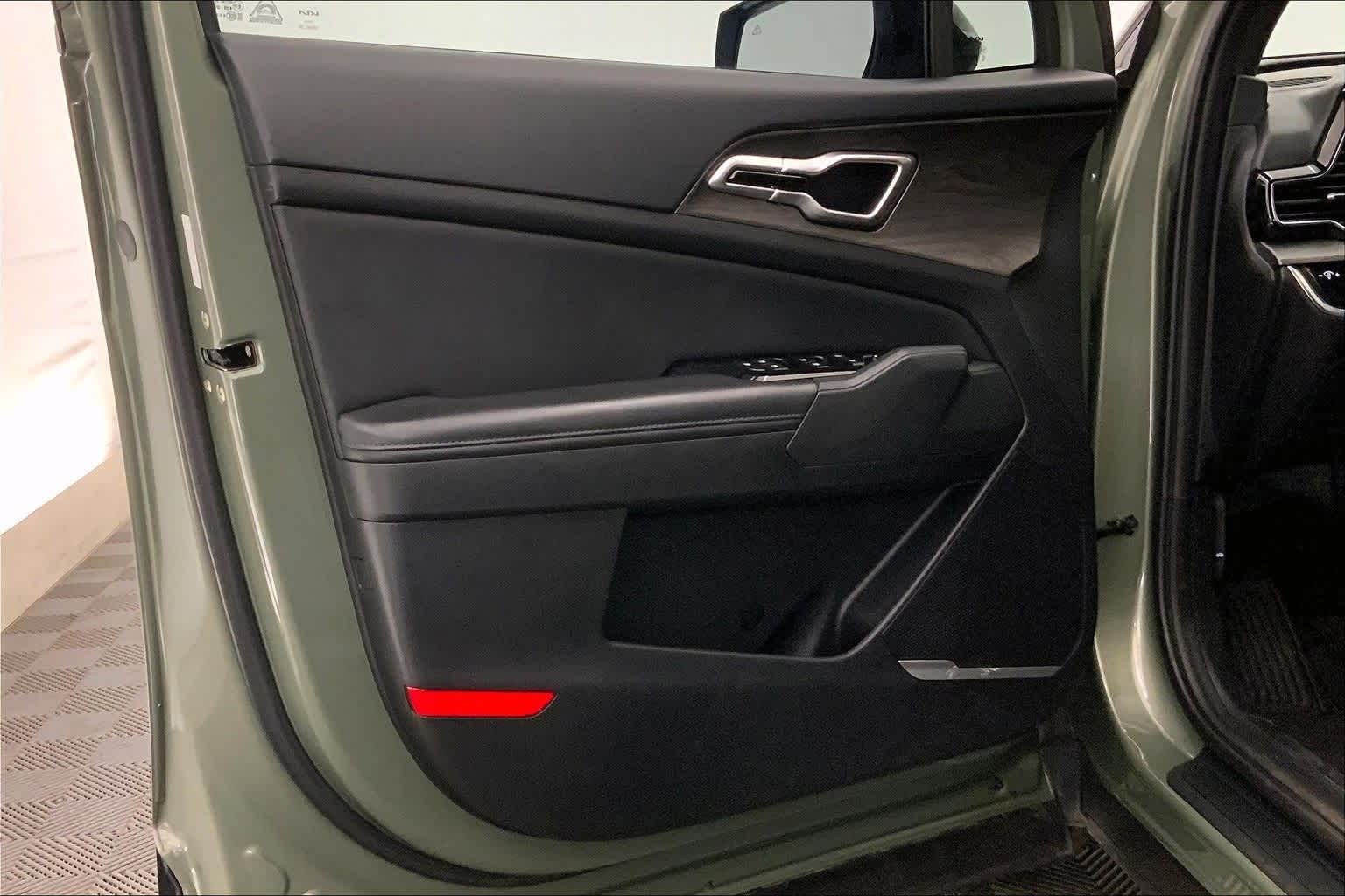 Thumbnail: 2023 Kia Sportage - 27