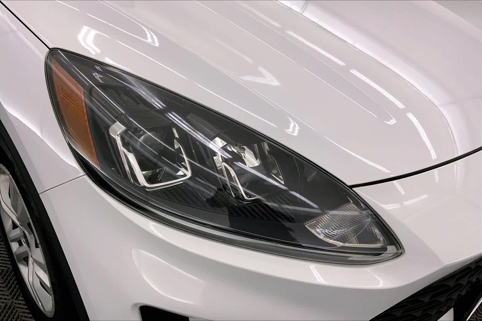 Thumbnail: 2020 Ford Escape - 31