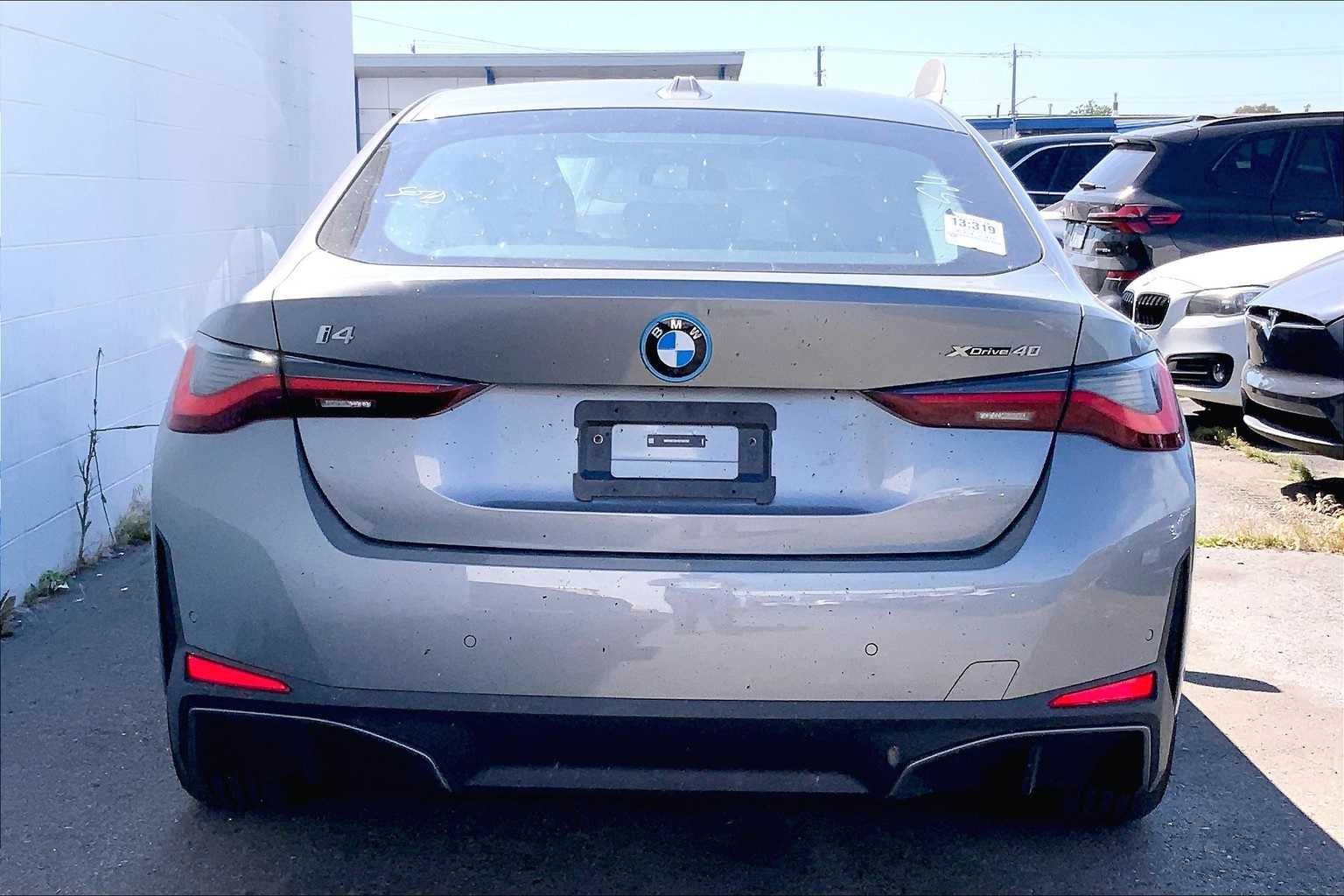 Thumbnail: 2025 BMW i4 - 5