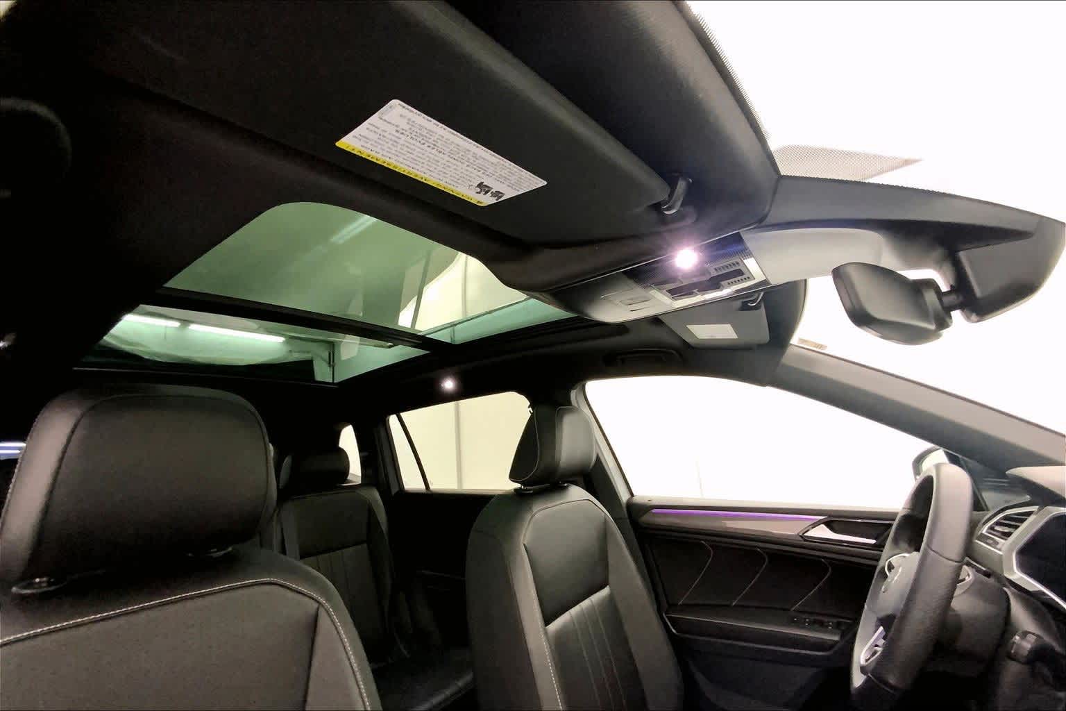 Thumbnail: 2024 Volkswagen Tiguan - 30