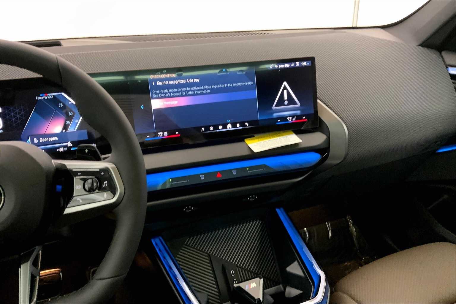 Thumbnail: 2025 BMW X3 - 16