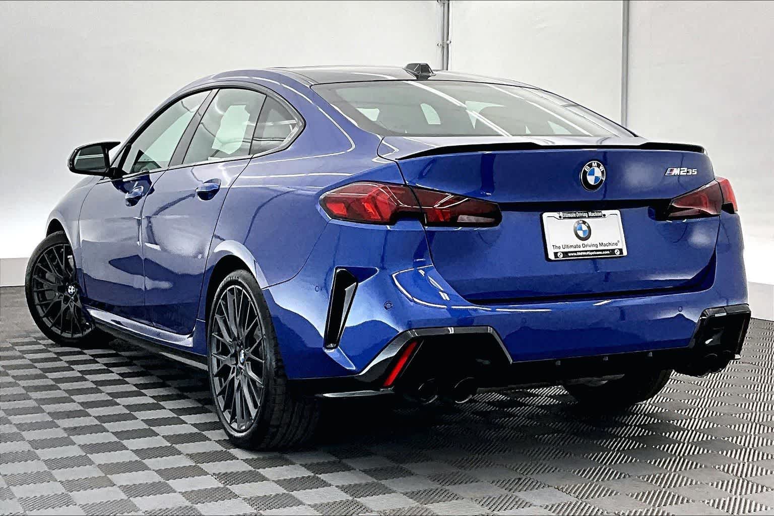 Thumbnail: 2025 BMW 2 Series - 4