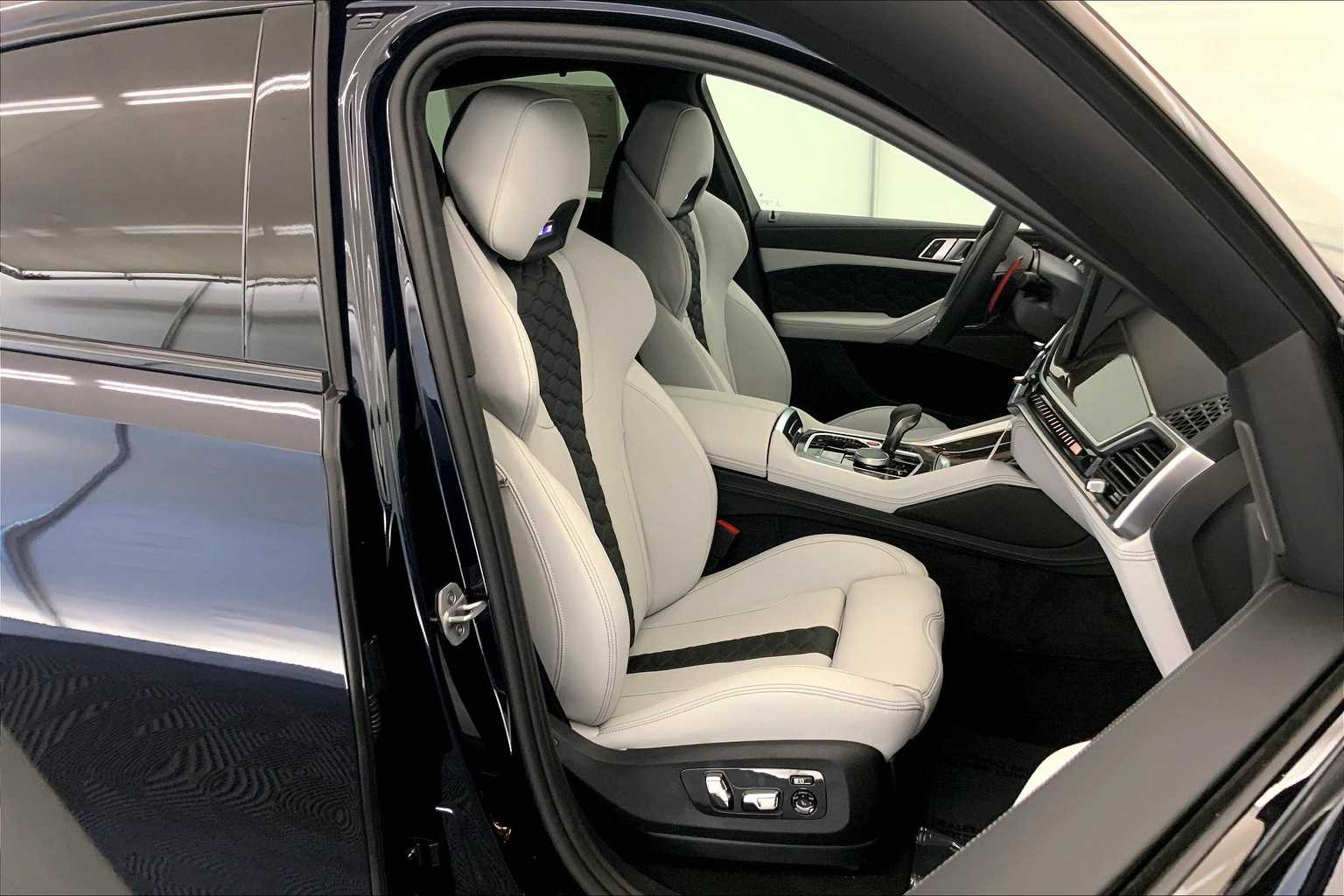 Thumbnail: 2026 BMW X6 - 14