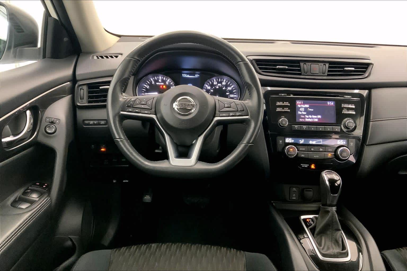 Thumbnail: 2017 Nissan Rogue - 14