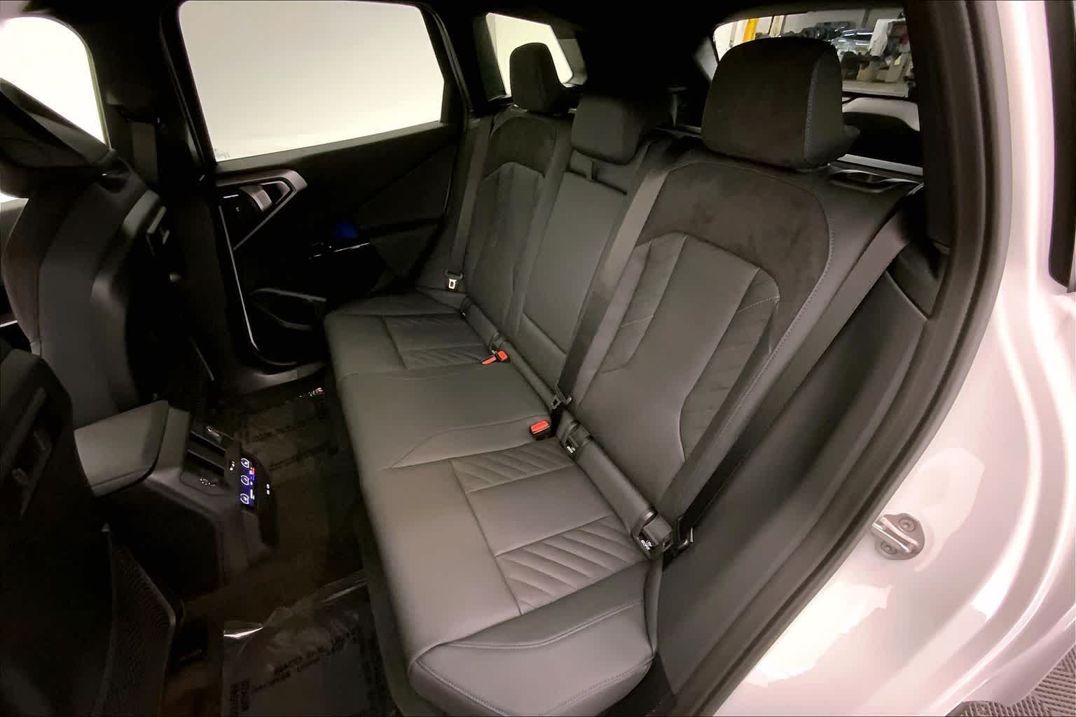 Thumbnail: 2026 BMW X3 - 13