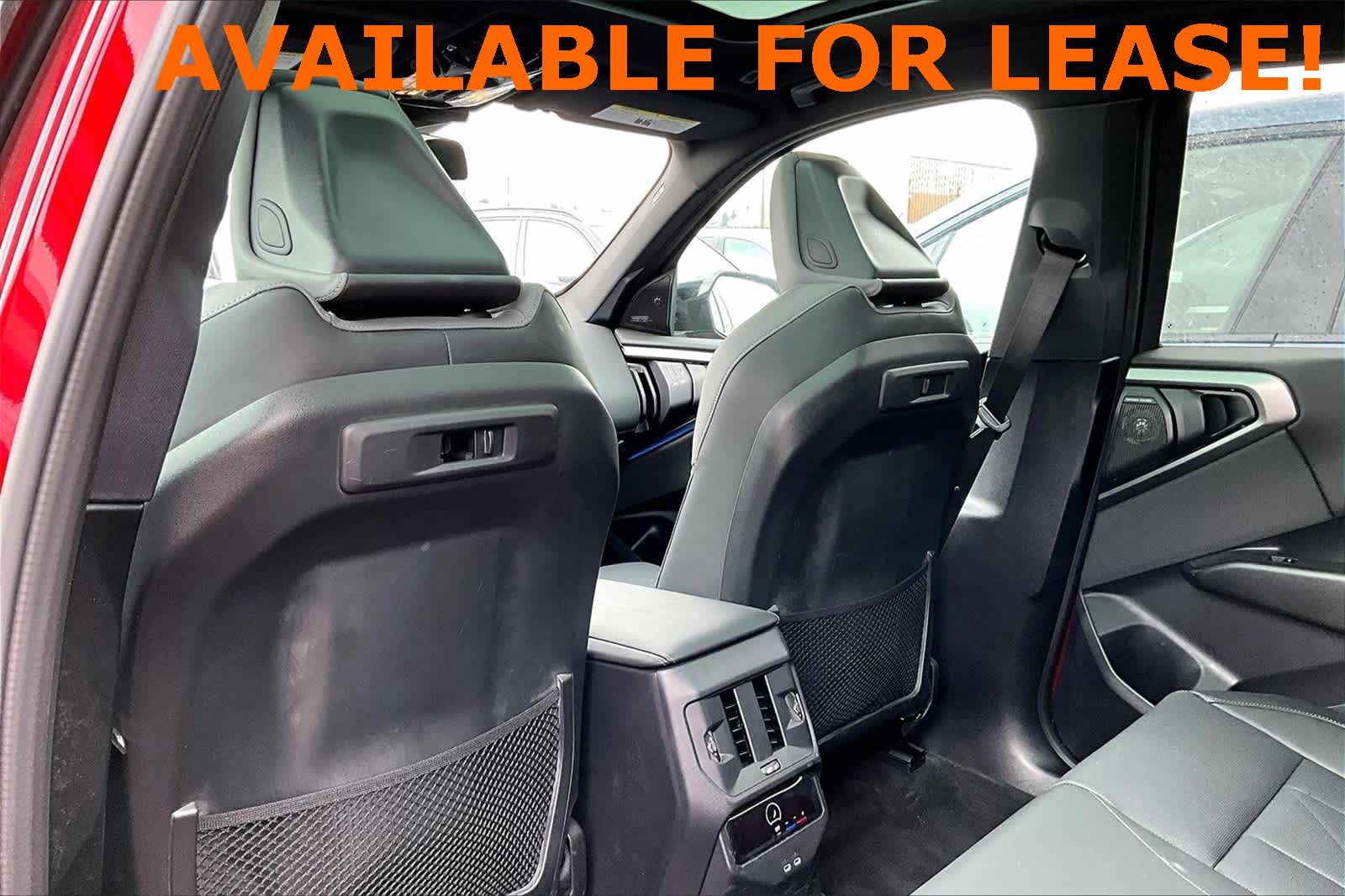 Thumbnail: 2025 BMW X3 - 12