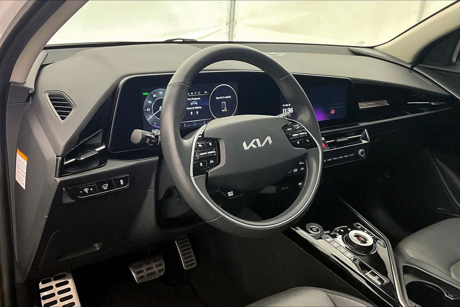 Thumbnail: 2023 Kia Niro - 2