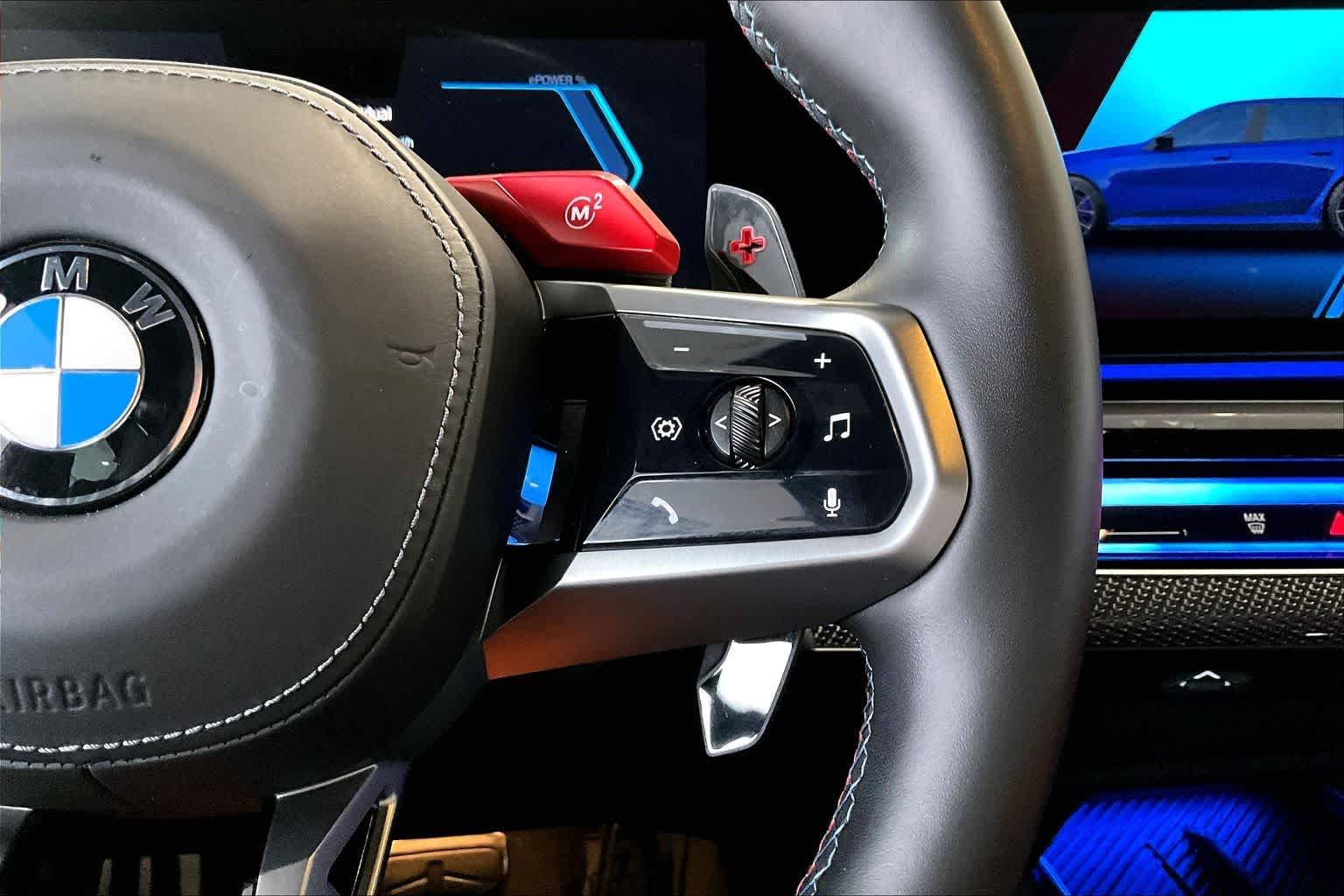 Thumbnail: 2025 BMW M5 - 25