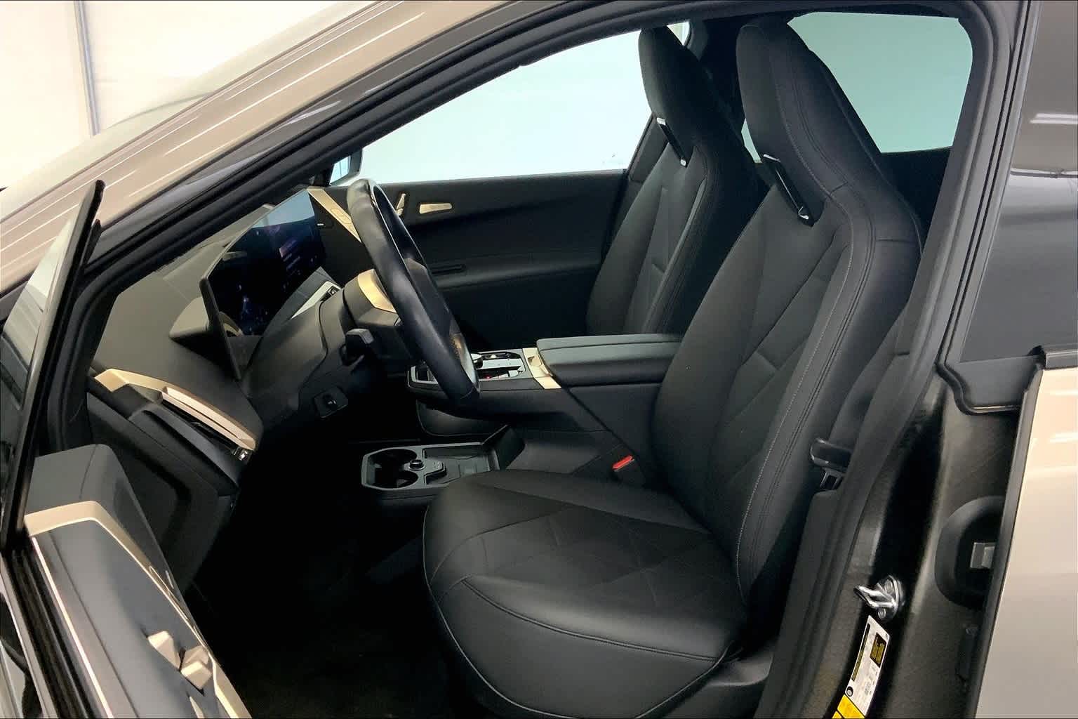 2023 BMW iX xDrive50 11