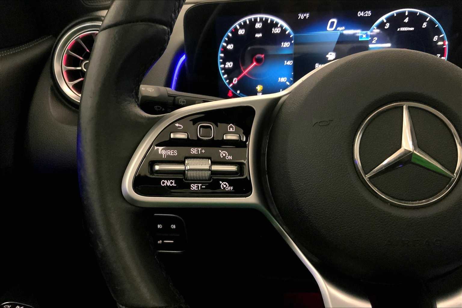 Thumbnail: 2022 Mercedes-Benz GLB - 24