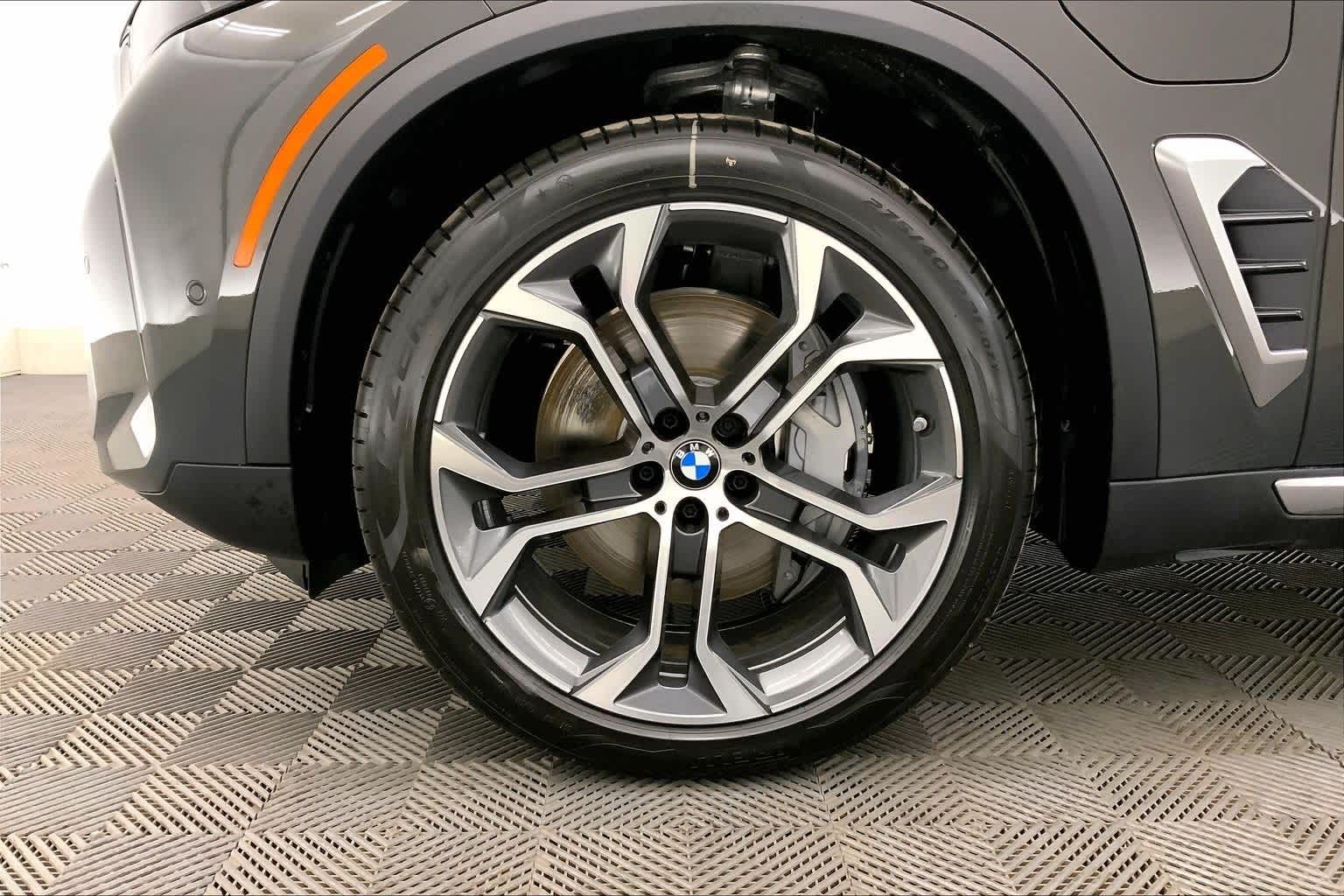 Thumbnail: 2026 BMW X5 - 8