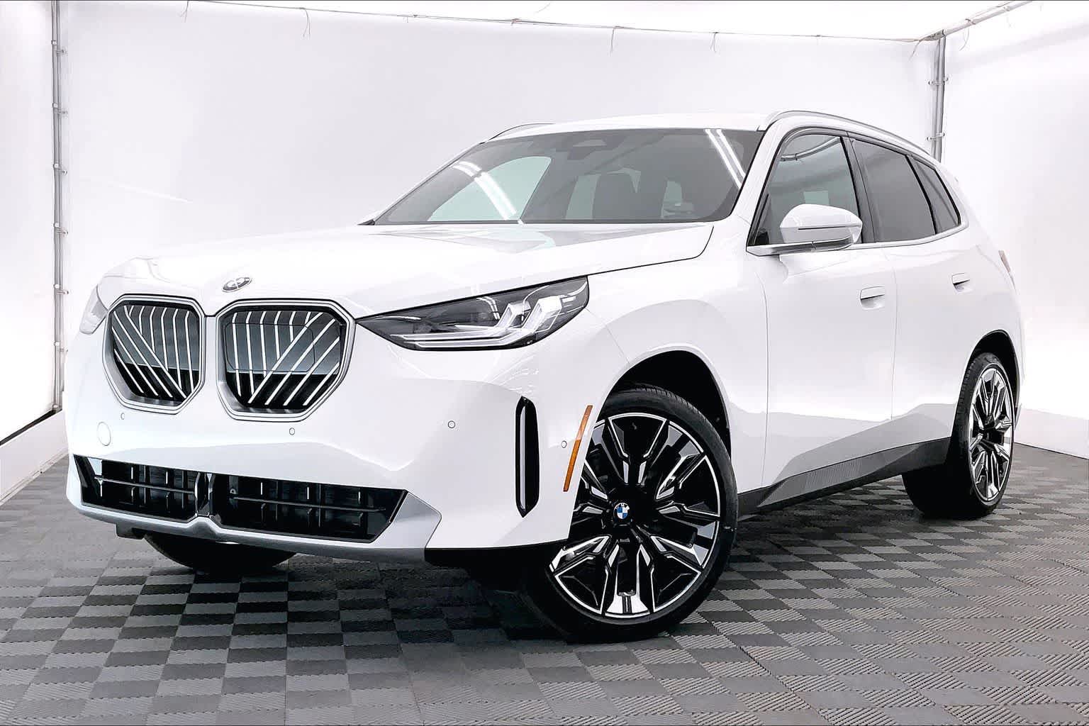 Thumbnail: 2026 BMW X3 - 1