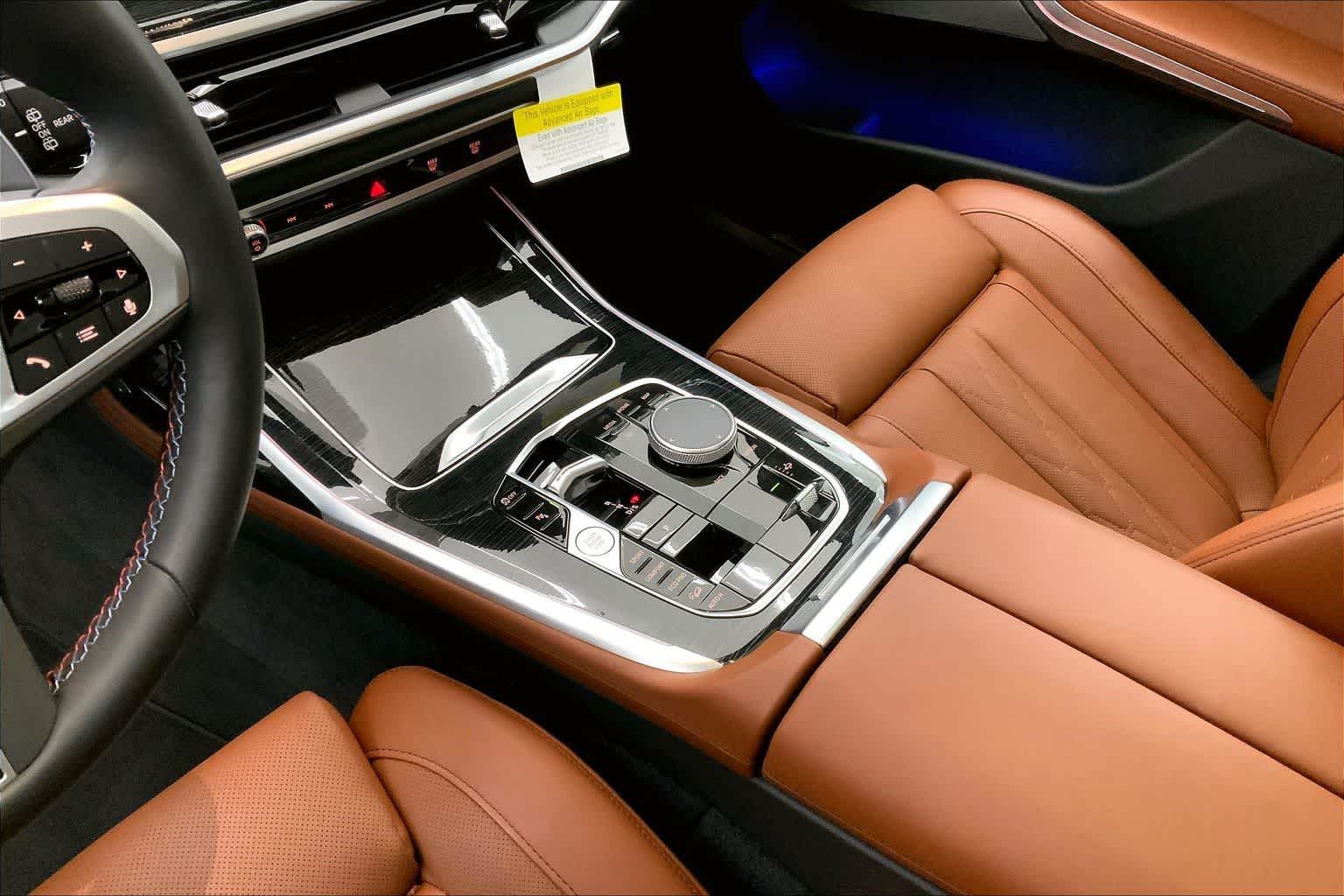 Thumbnail: 2024 BMW X7 - 16