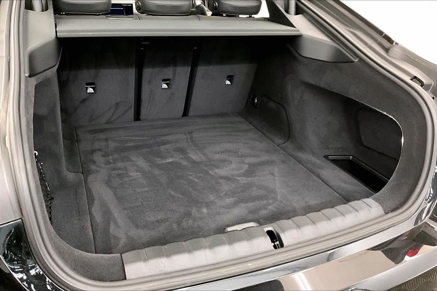 Thumbnail: 2025 BMW i4 - 18