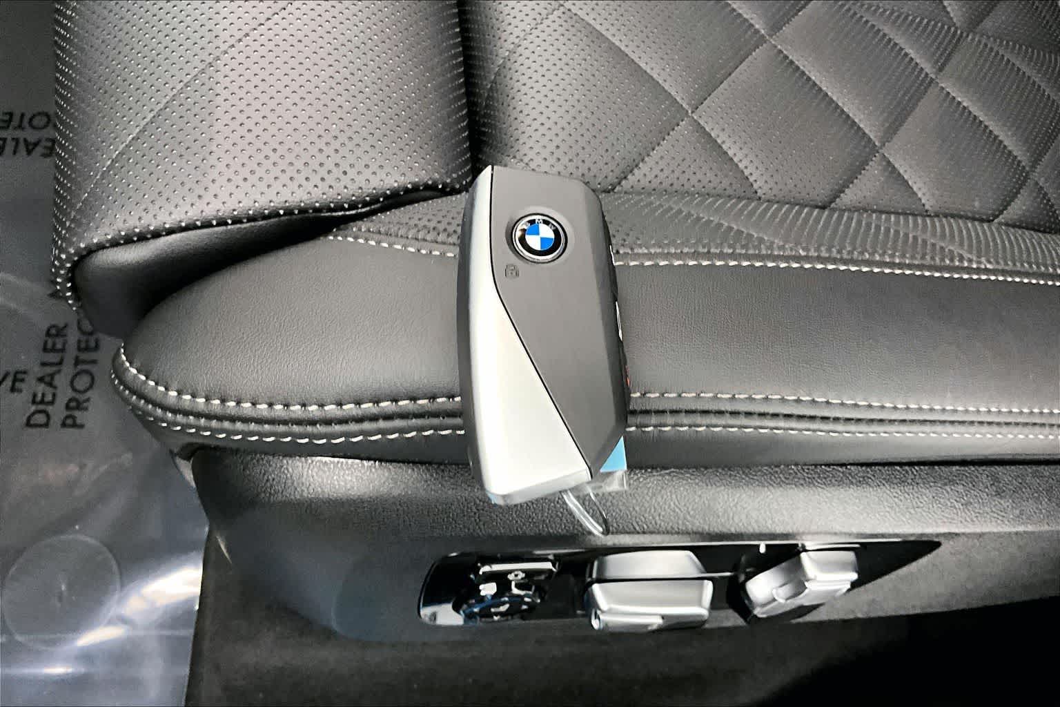 Thumbnail: 2026 BMW X5 - 20