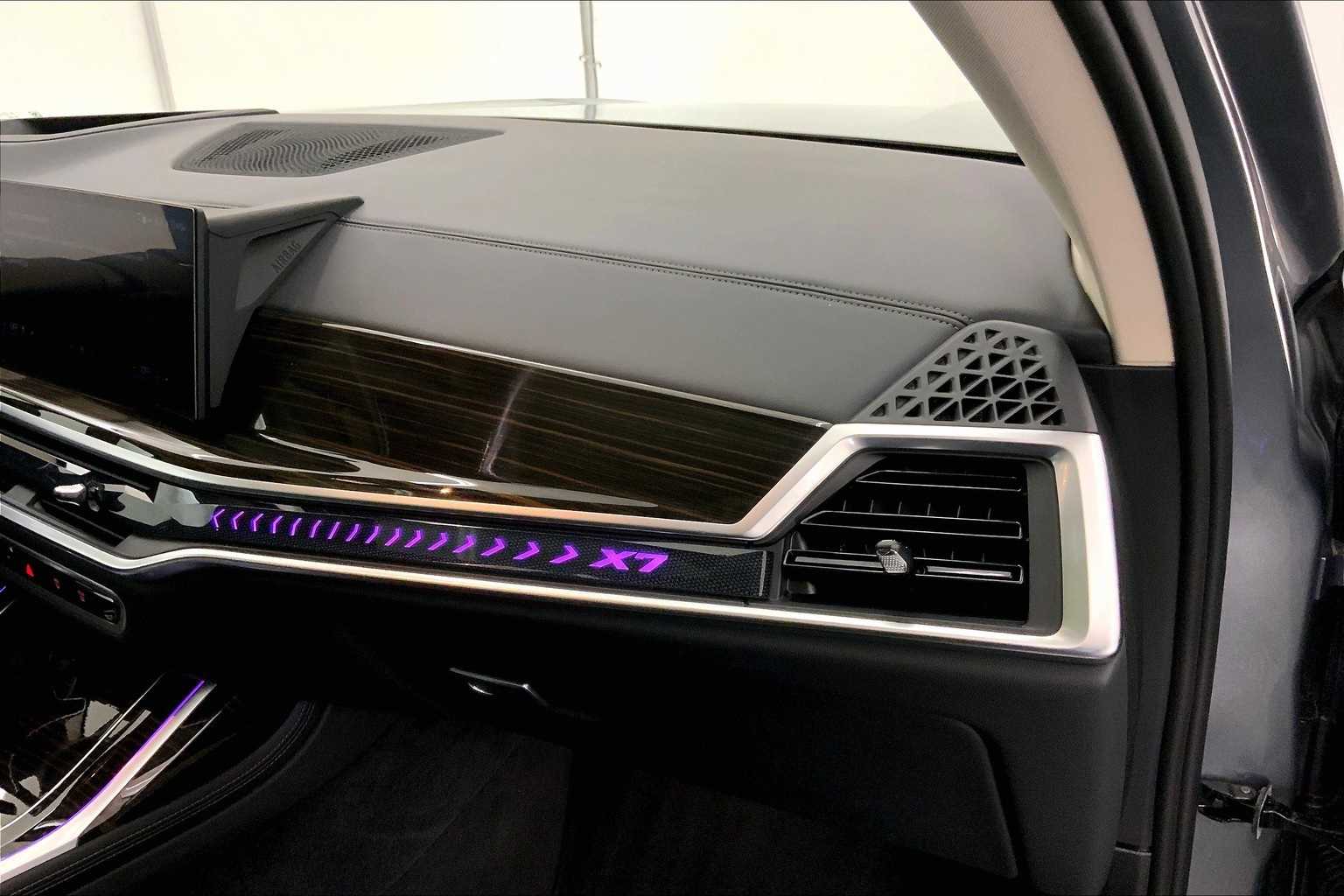 Thumbnail: 2024 BMW X7 - 23