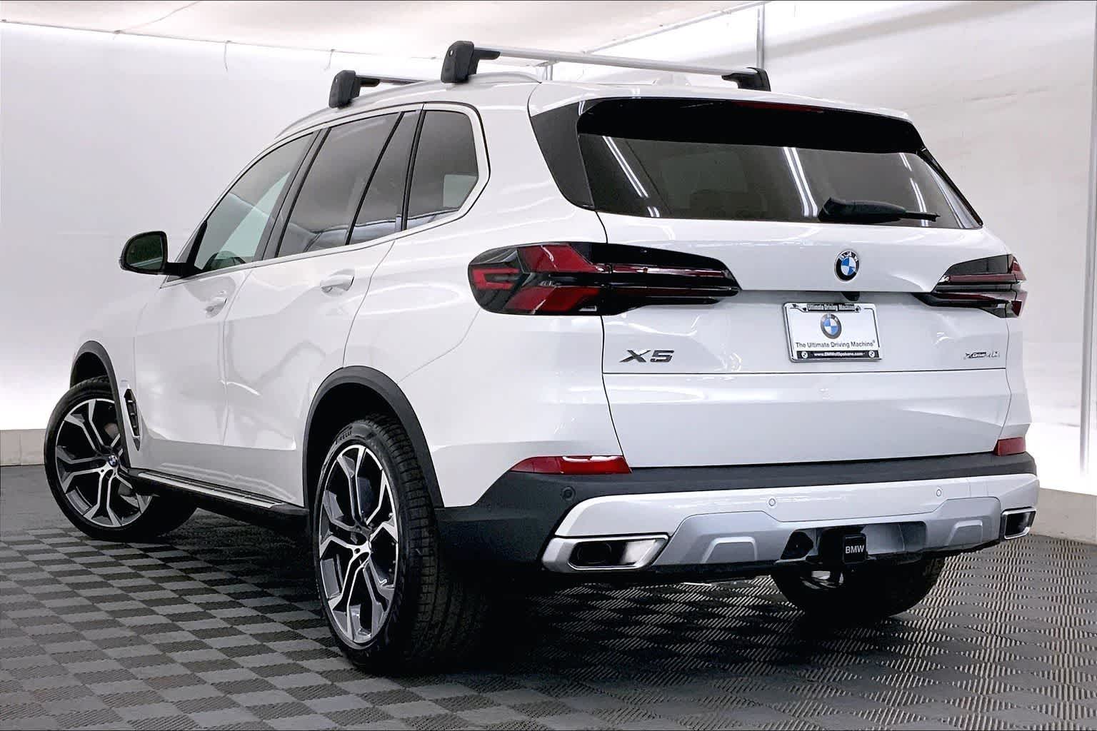 Thumbnail: 2026 BMW X5 - 4
