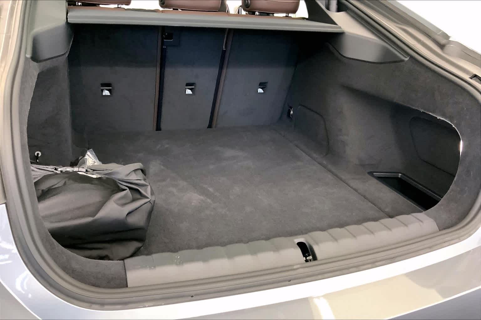 2024 BMW i4 eDrive35 18