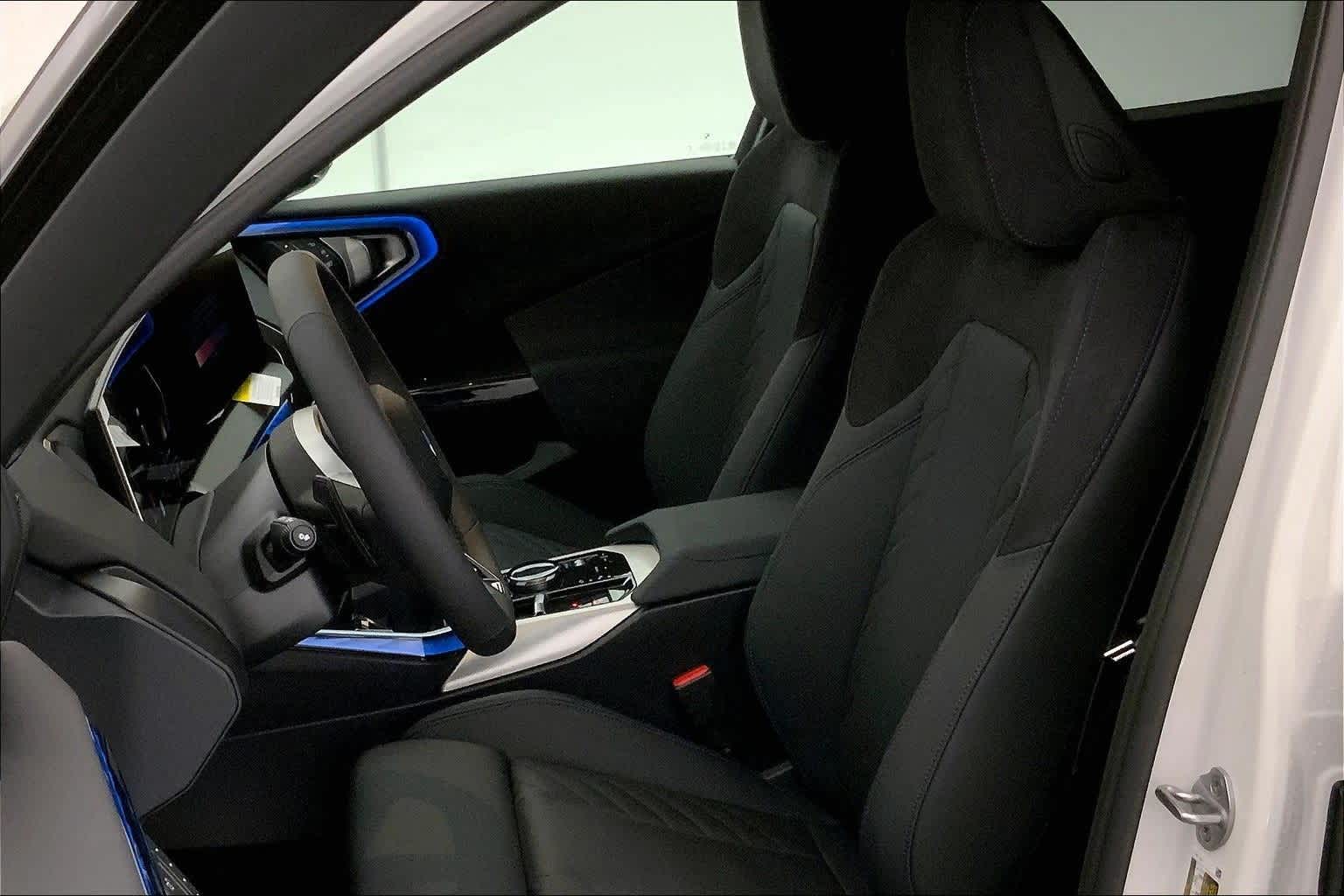 Thumbnail: 2026 BMW X3 - 11