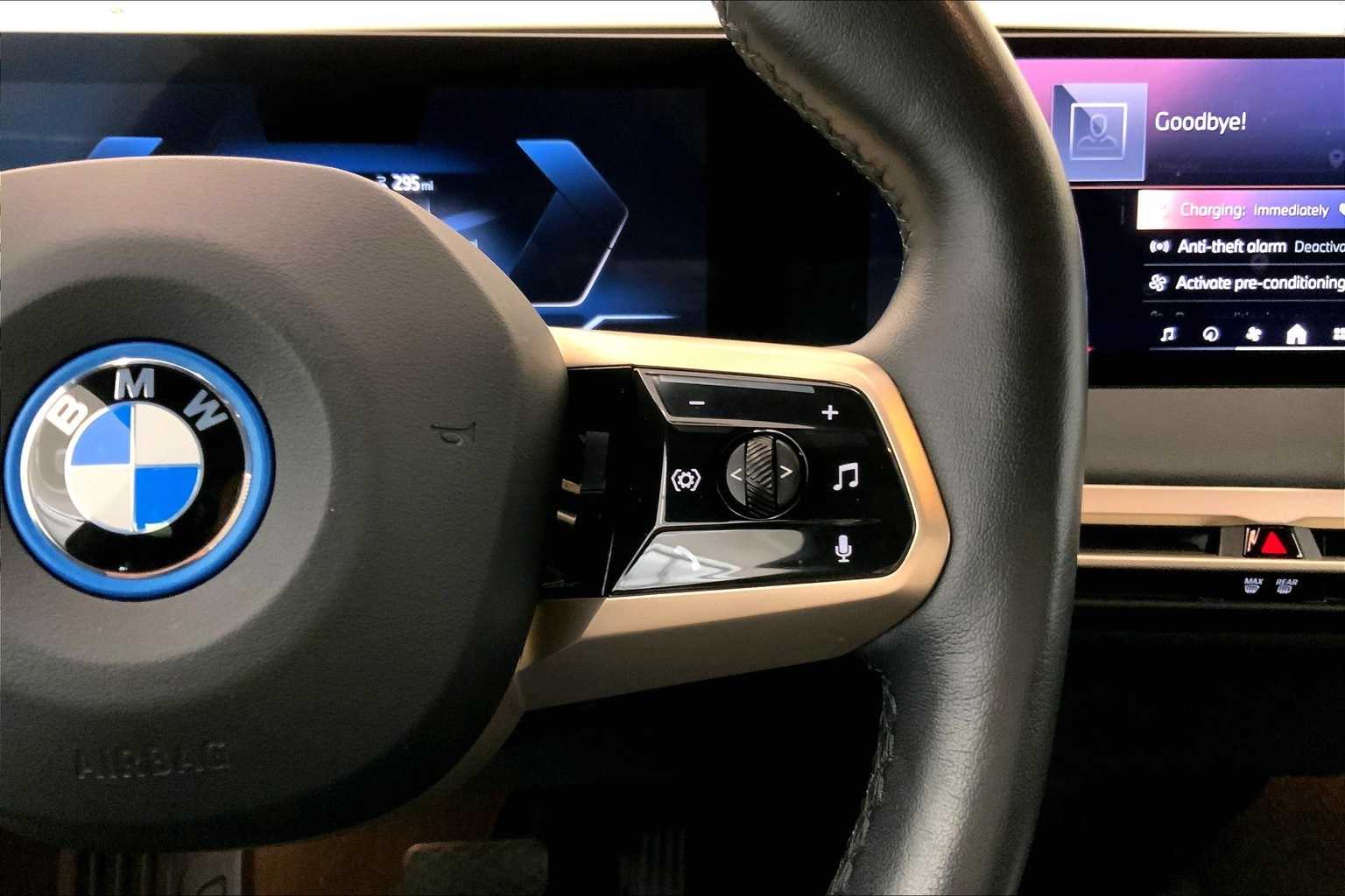 Thumbnail: 2024 BMW iX - 24