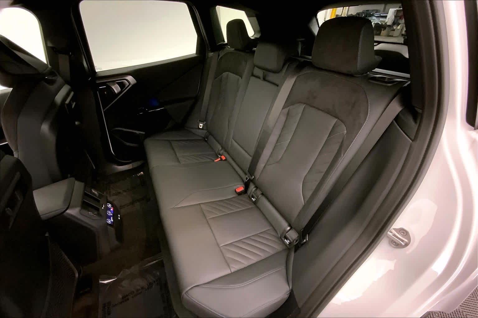 Thumbnail: 2026 BMW X3 - 13