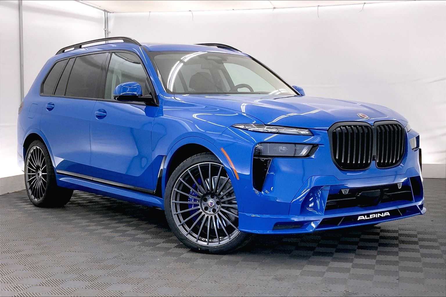 Thumbnail: 2026 BMW X7 - 21