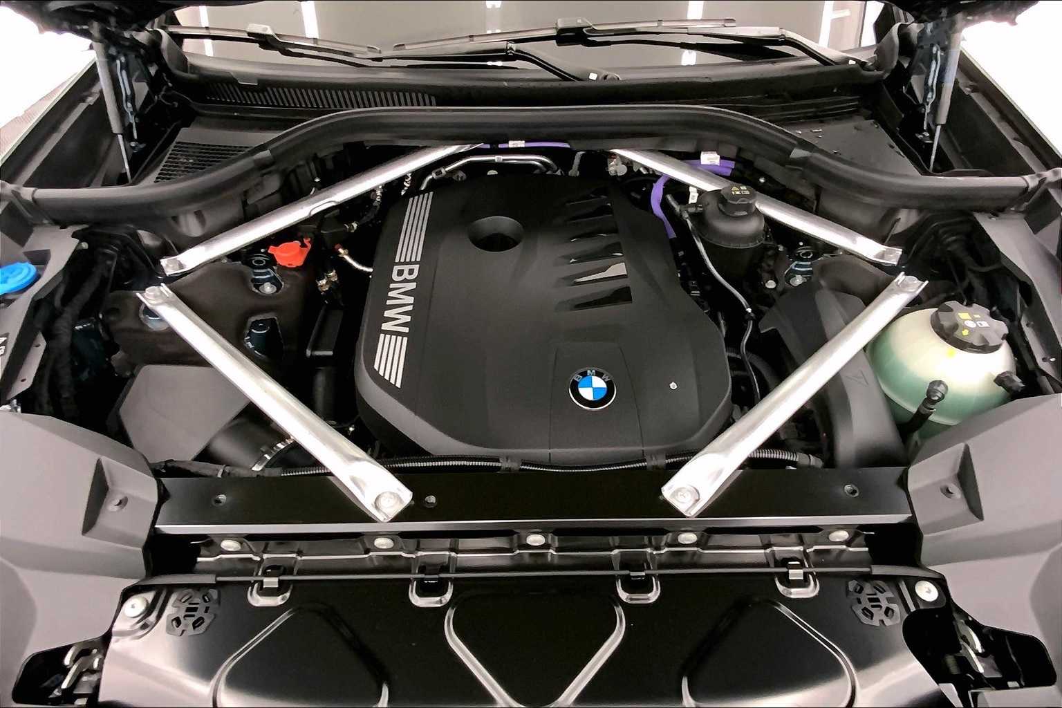 Thumbnail: 2026 BMW X7 - 9