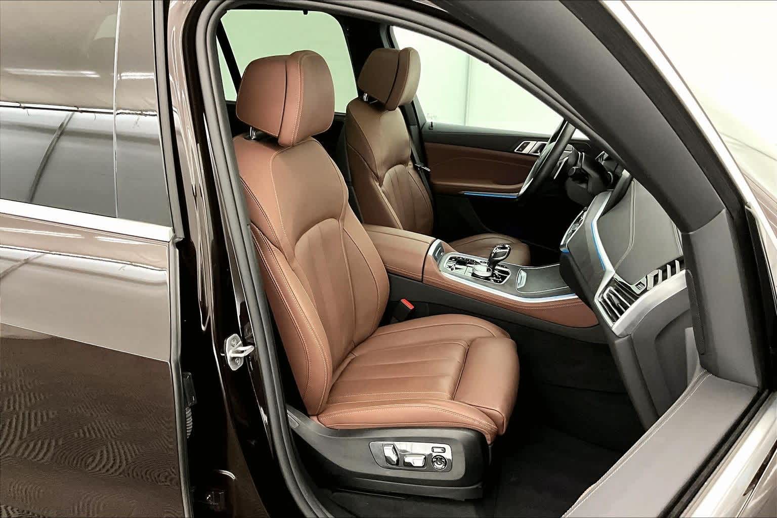 Thumbnail: 2022 BMW X5 - 13