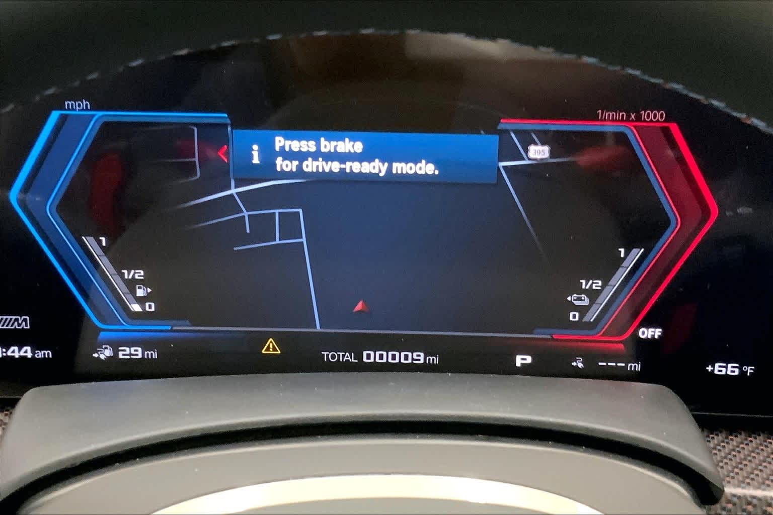 Thumbnail: 2026 BMW XM - 18