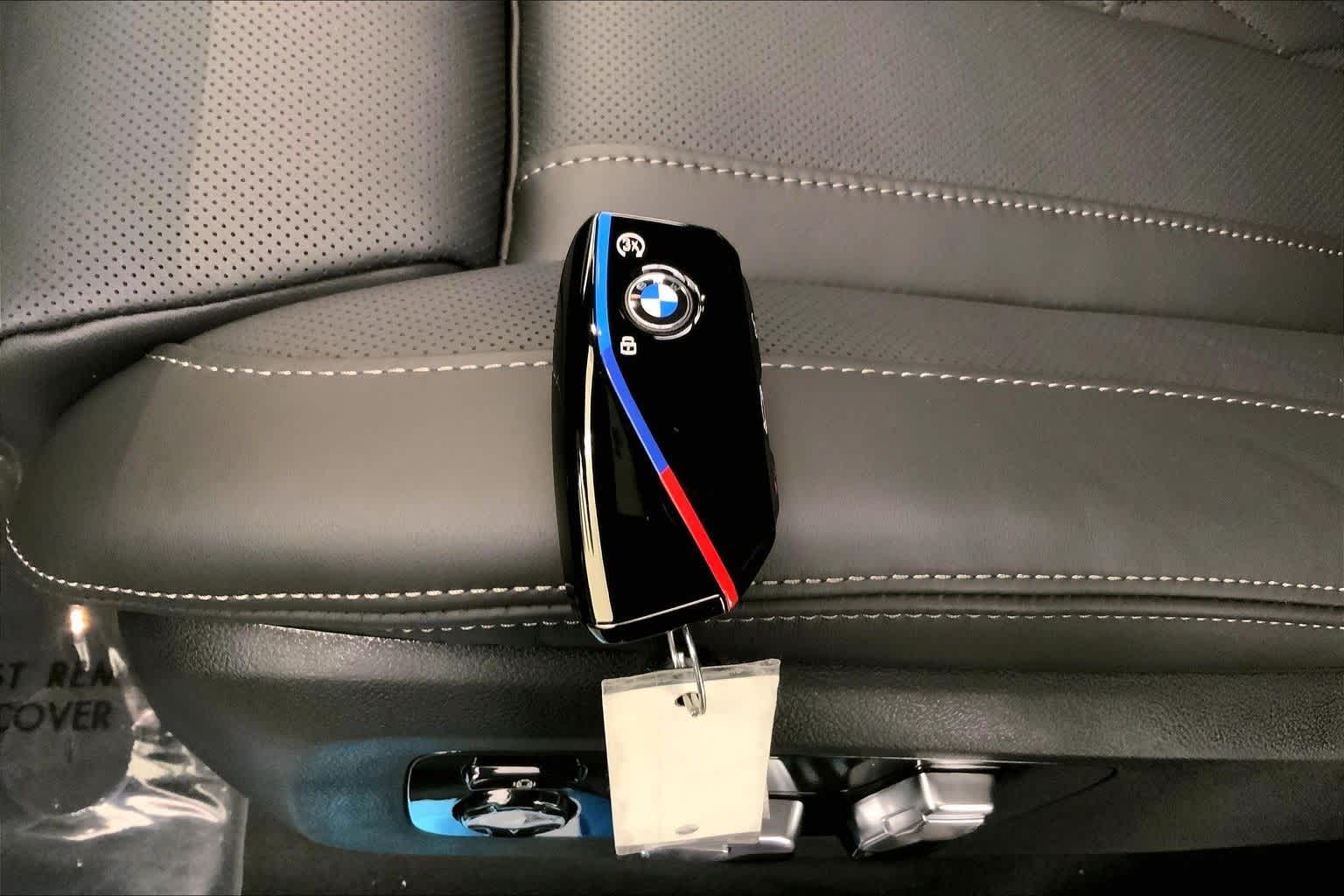 Thumbnail: 2026 BMW X7 - 20