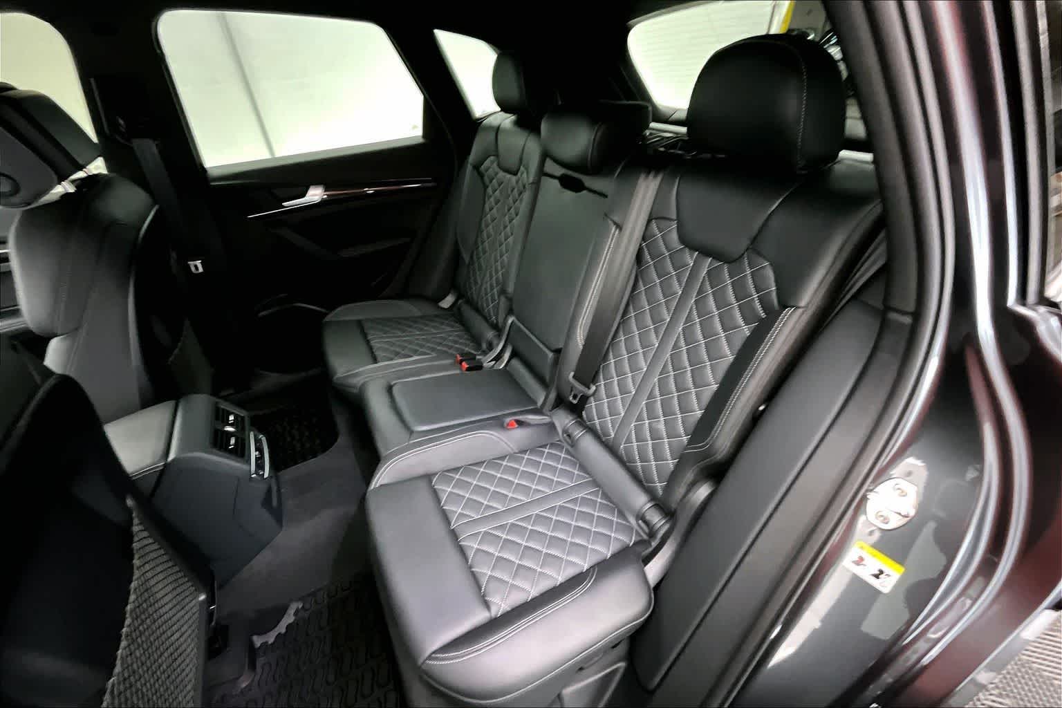 Thumbnail: 2024 Audi SQ5 - 29