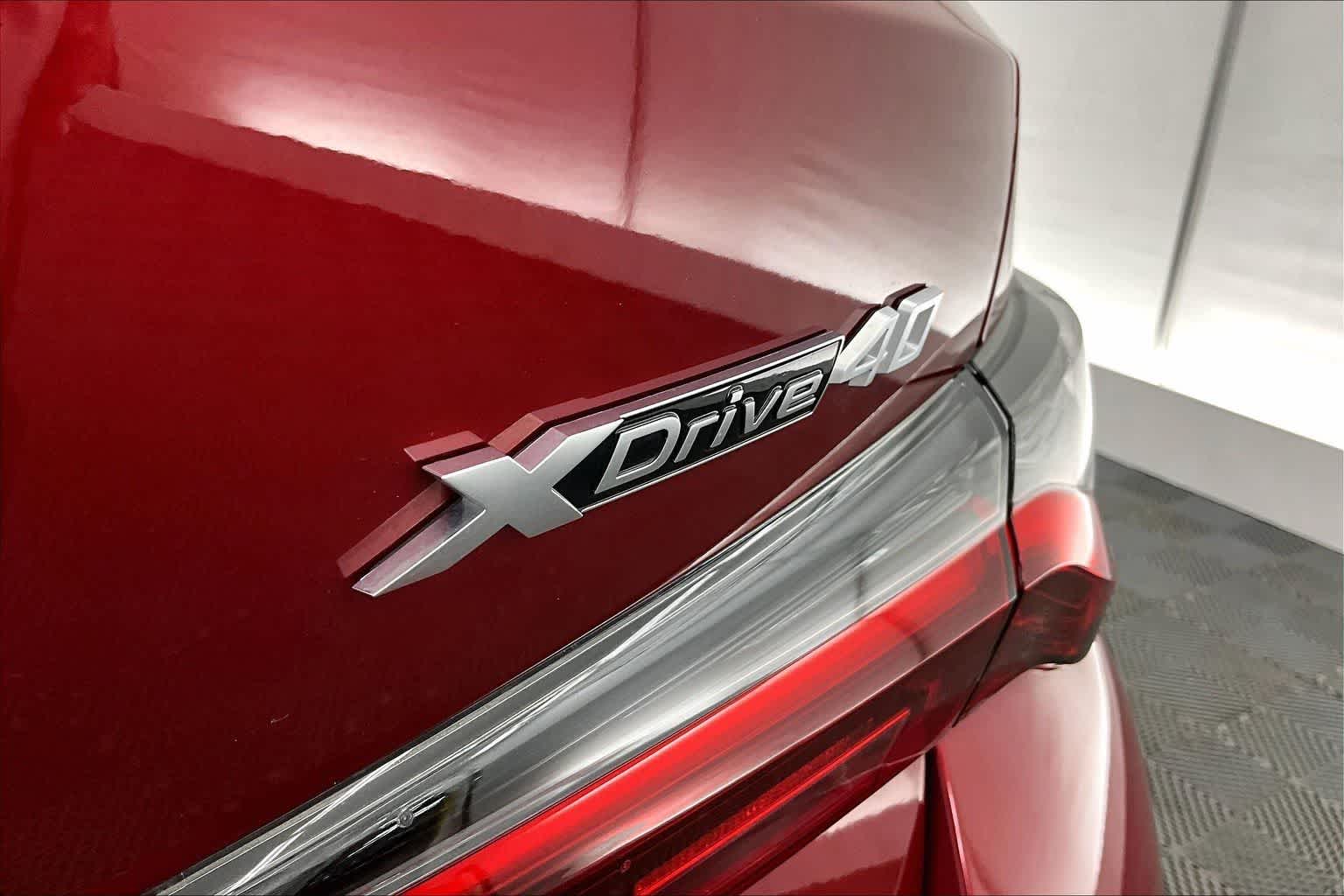 Thumbnail: 2025 BMW i4 - 7