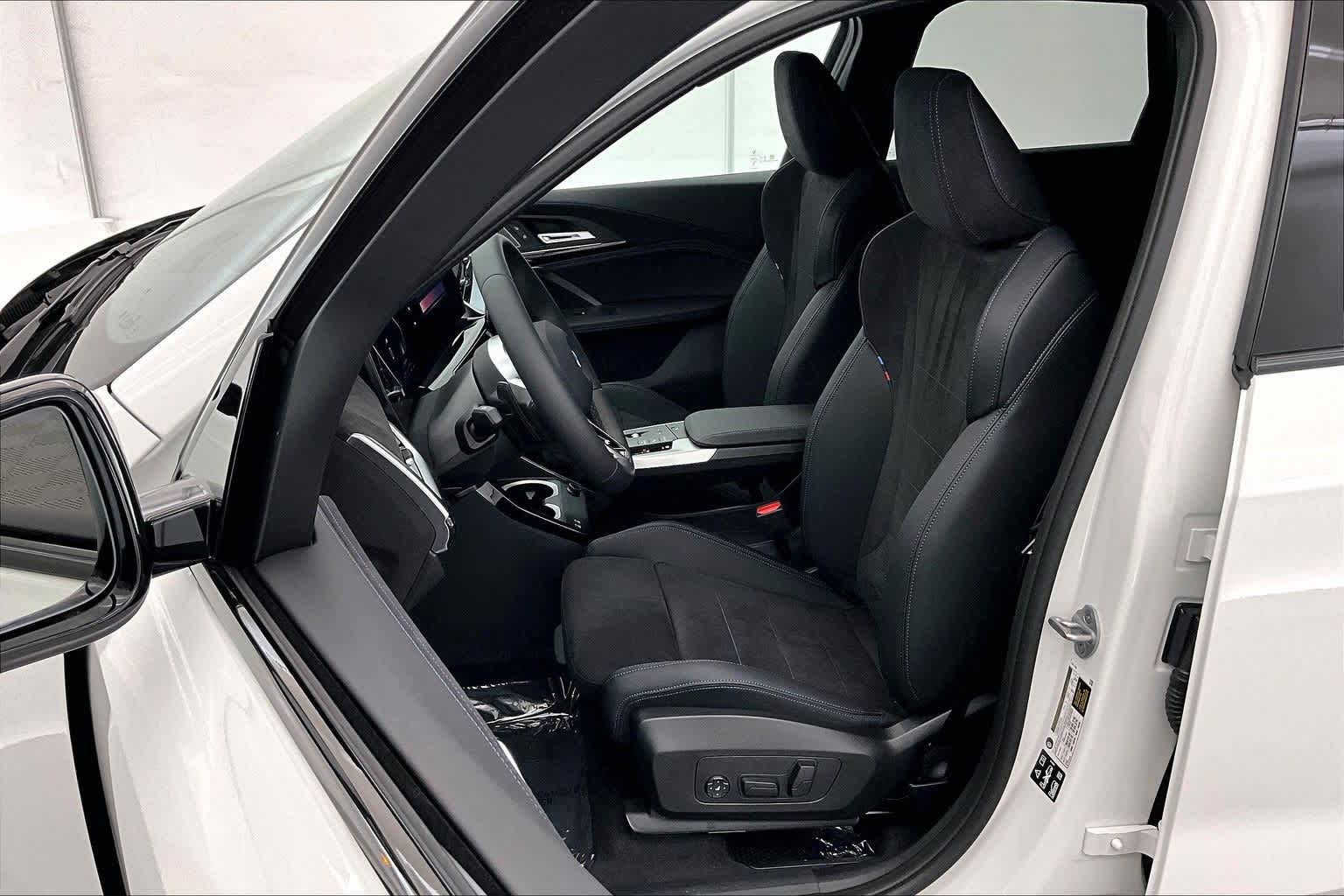 Thumbnail: 2026 BMW X1 - 11