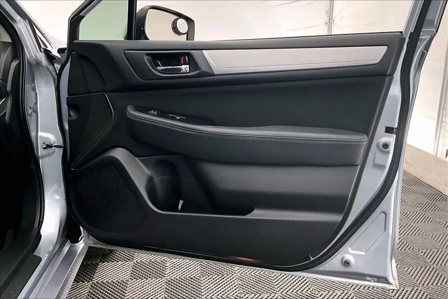 Thumbnail: 2016 Subaru Legacy - 28