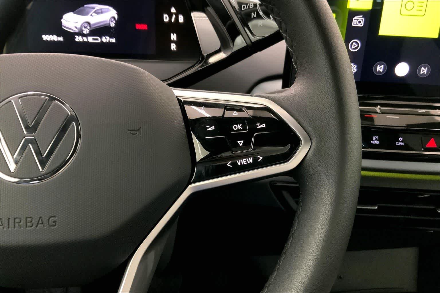 Thumbnail: 2023 Volkswagen ID.4 - 25