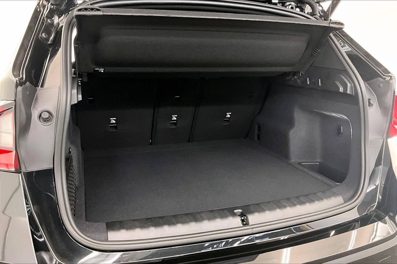 Thumbnail: 2026 BMW X1 - 19