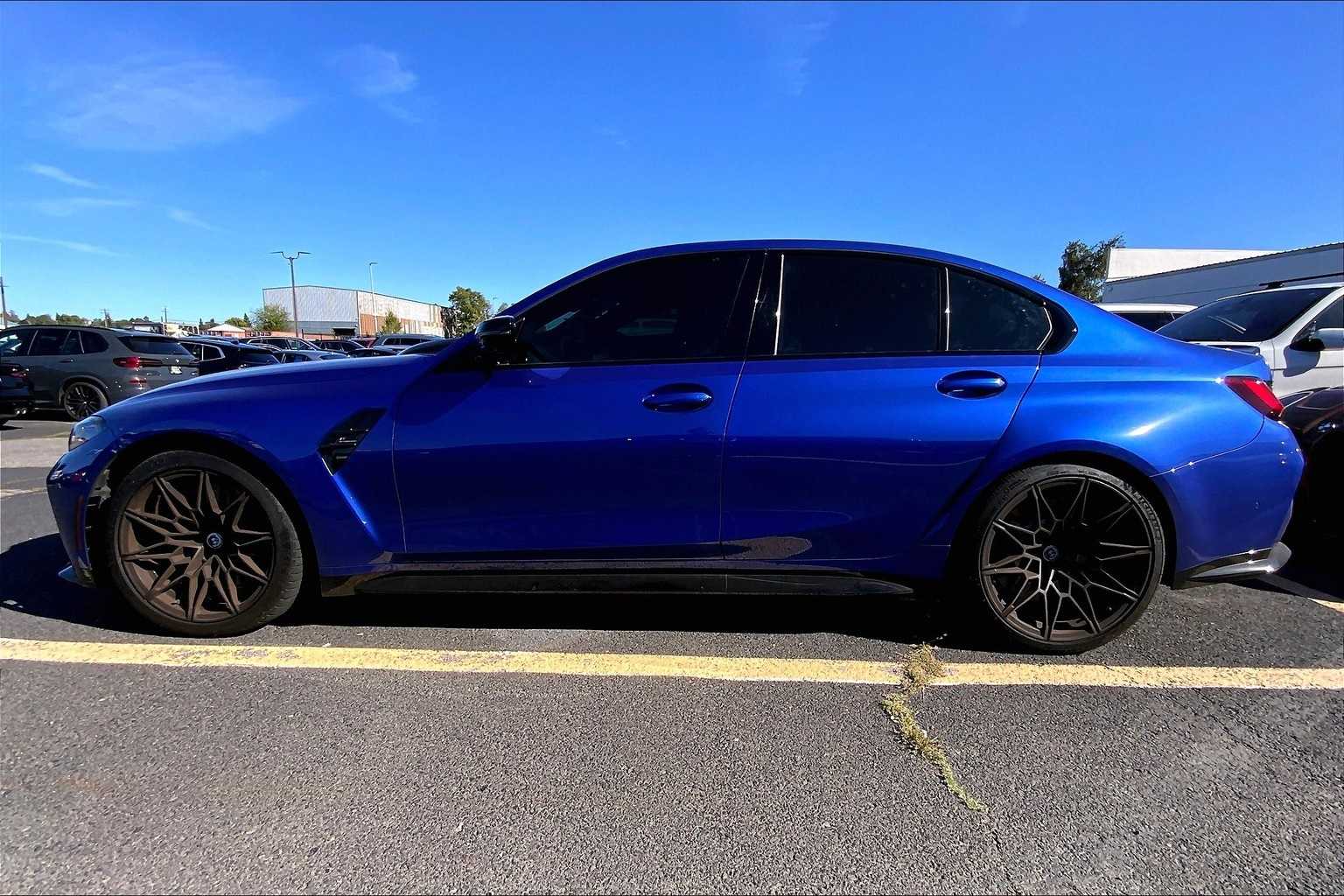 Thumbnail: 2023 BMW M3 - 3